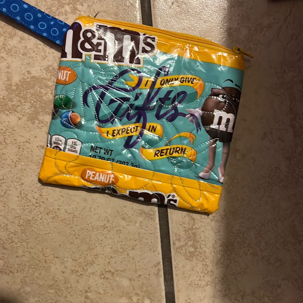 M&M